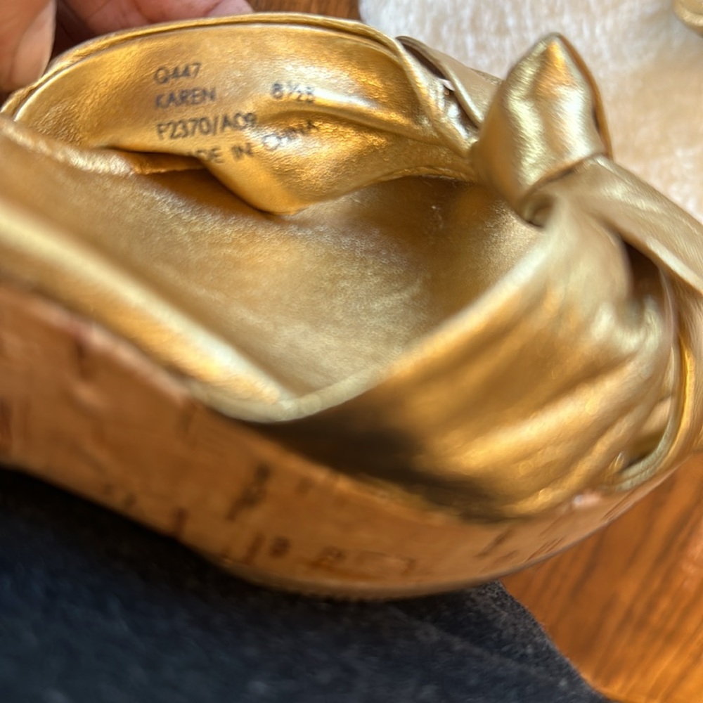 Coach gold sandals. - Picture 7 of 7